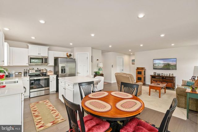35031 MANSOURS DR, Locust Grove, VA 22508