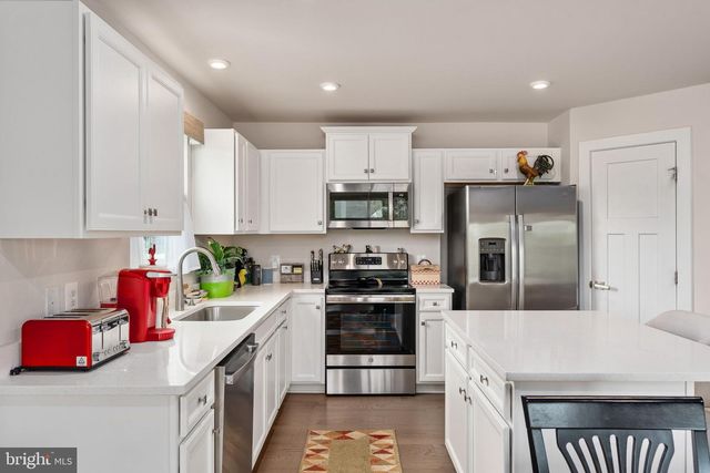 35031 MANSOURS DR, Locust Grove, VA 22508