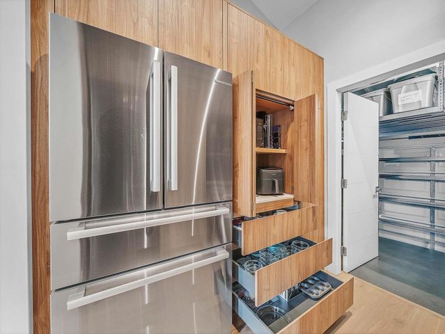 715 N Victoria Park Road, Fort Lauderdale, FL 33304