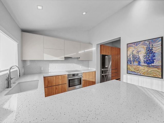 715 N Victoria Park Road, Fort Lauderdale, FL 33304