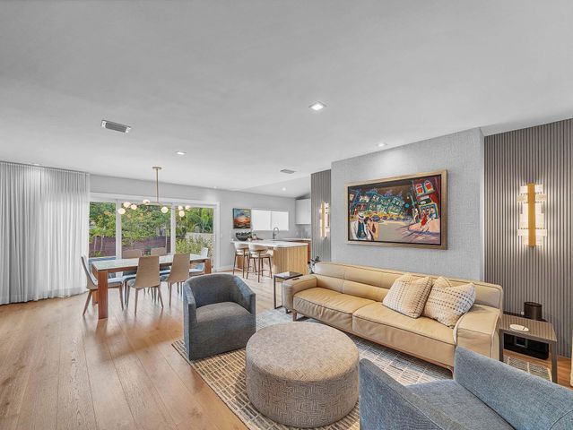 715 N Victoria Park Road, Fort Lauderdale, FL 33304