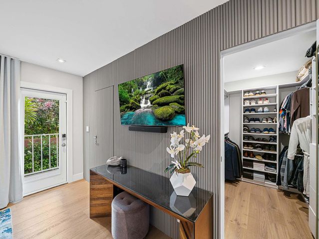 715 N Victoria Park Road, Fort Lauderdale, FL 33304