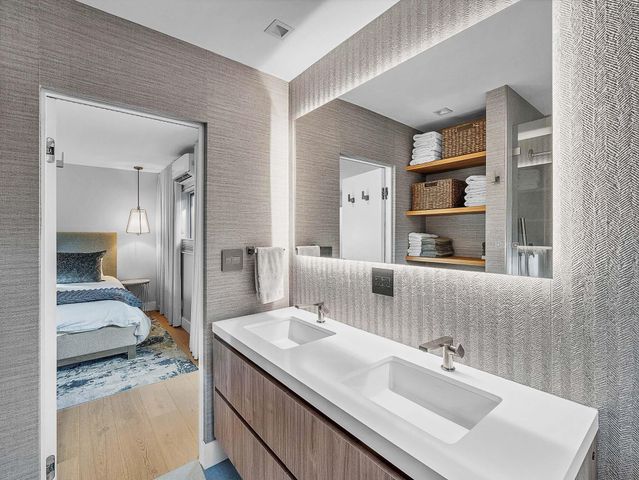 715 N Victoria Park Road, Fort Lauderdale, FL 33304