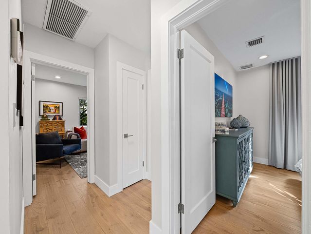 715 N Victoria Park Road, Fort Lauderdale, FL 33304