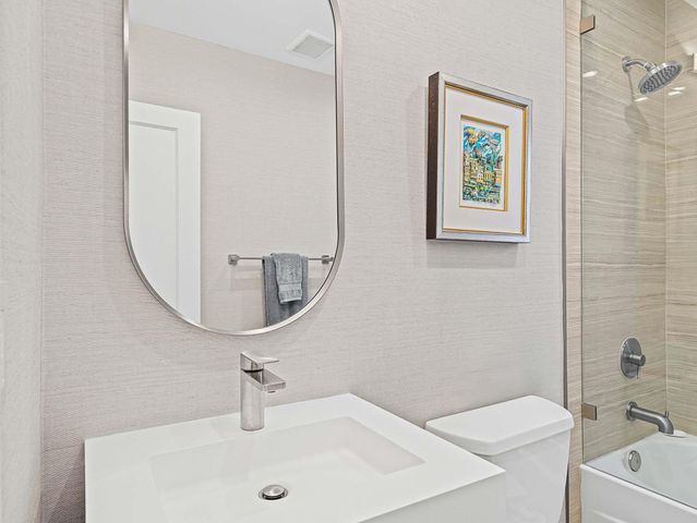 715 N Victoria Park Road, Fort Lauderdale, FL 33304