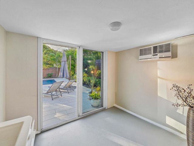 715 N Victoria Park Road, Fort Lauderdale, FL 33304