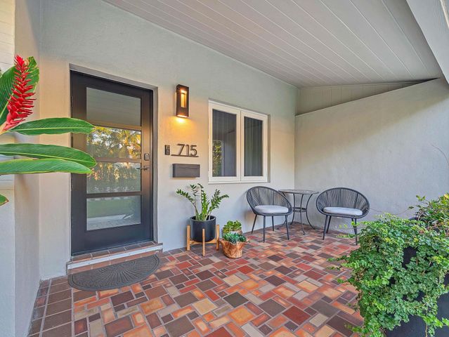 715 N Victoria Park Road, Fort Lauderdale, FL 33304