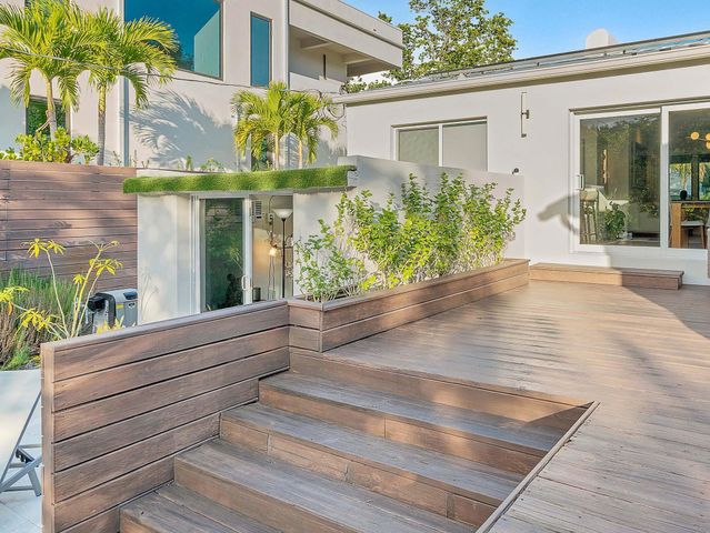 715 N Victoria Park Road, Fort Lauderdale, FL 33304