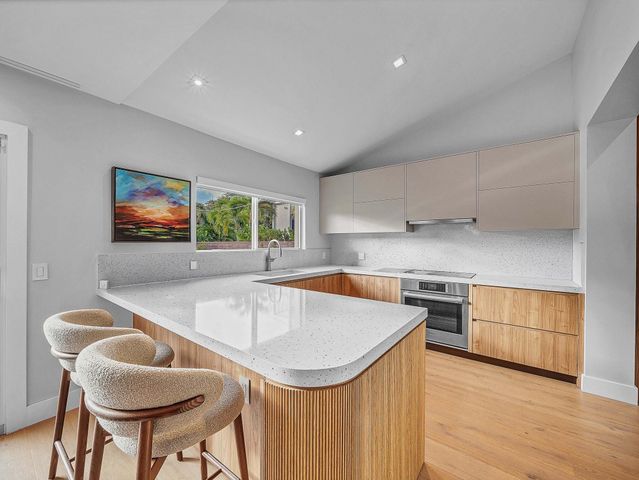 715 N Victoria Park Road, Fort Lauderdale, FL 33304