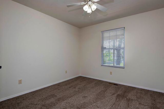 2071 E Foxridge Trail, Republic, MO 65738