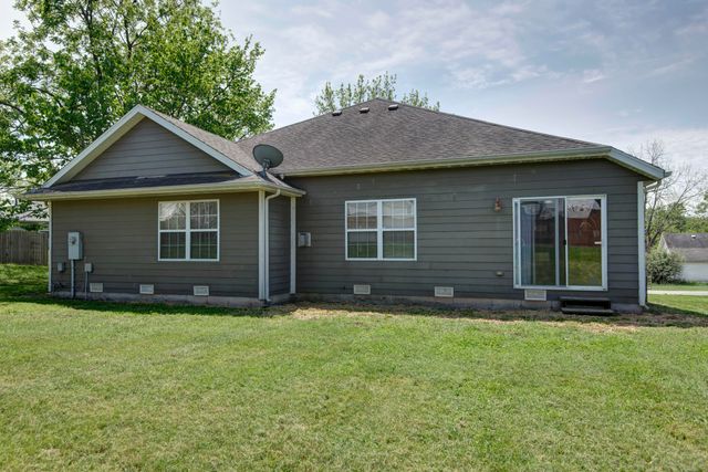 2071 E Foxridge Trail, Republic, MO 65738