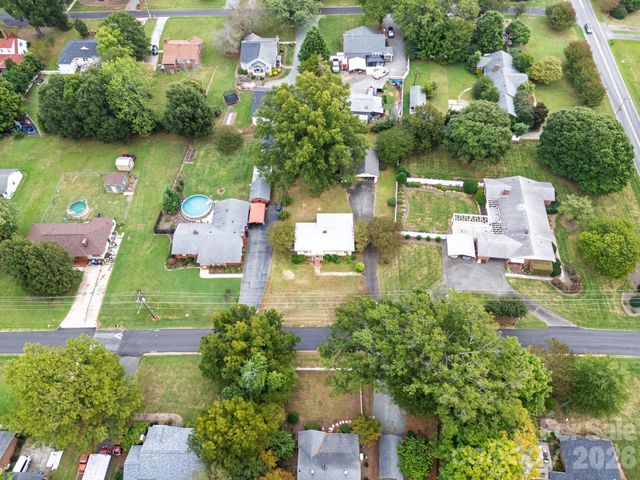 100 Dallas Street, Huntersville, NC 28078