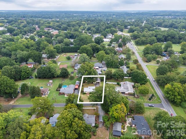 100 Dallas Street, Huntersville, NC 28078