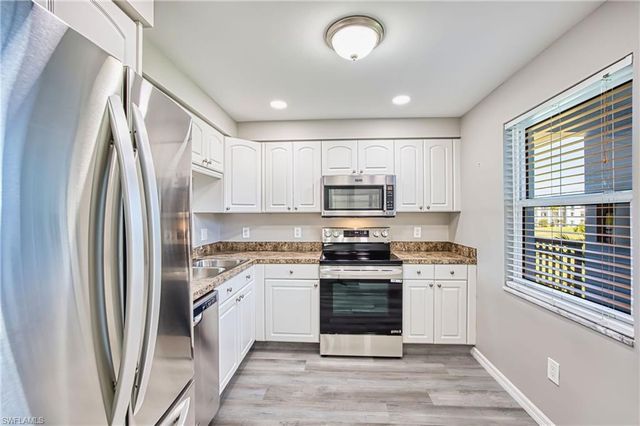 1740 Pine Valley DR 214, Fort Myers, FL 33907