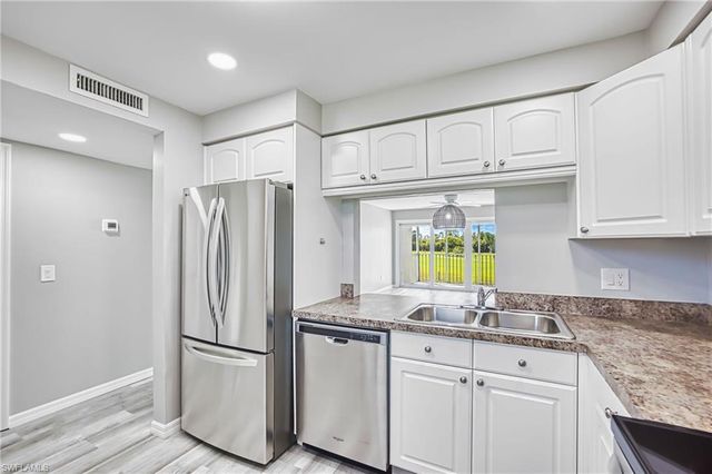 1740 Pine Valley DR 214, Fort Myers, FL 33907