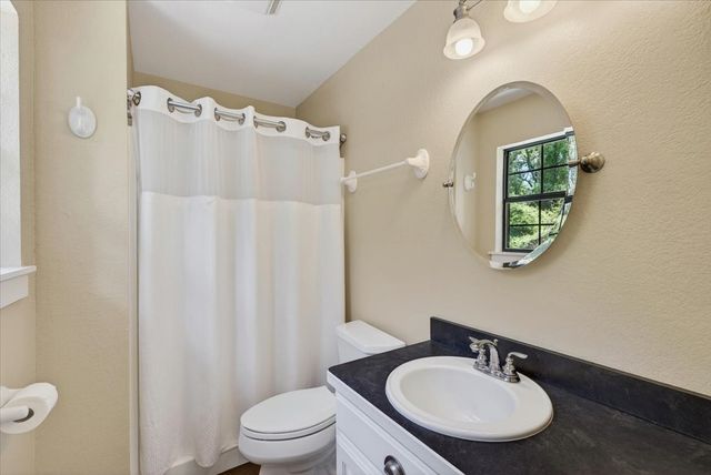 223 Charlya Drive, Bullard, TX 75757