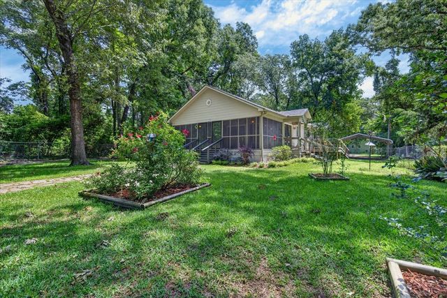 223 Charlya Drive, Bullard, TX 75757