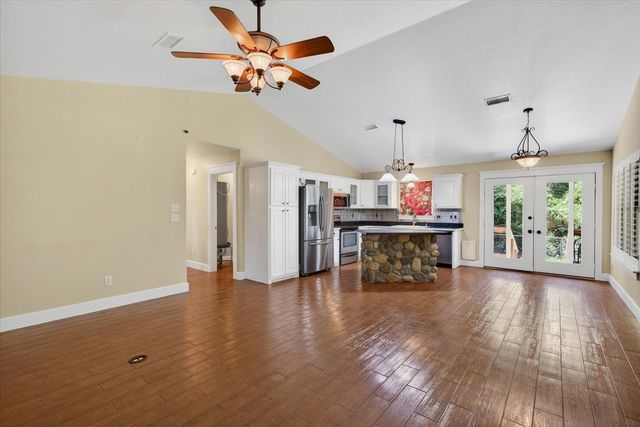 223 Charlya Drive, Bullard, TX 75757
