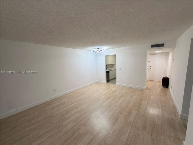 2350 NE 135th St 503, North Miami, FL 33181