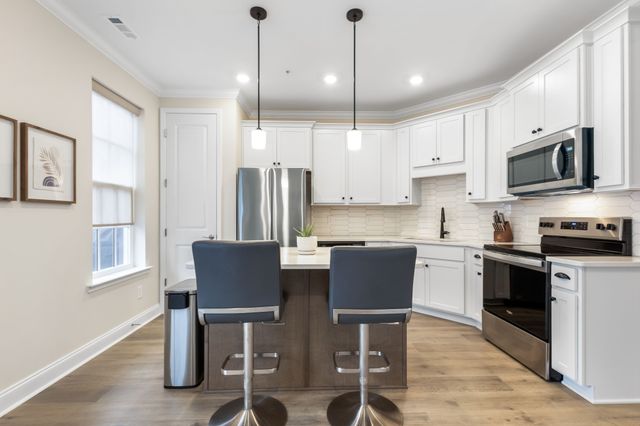 3113 Setting Sun Dr, Thompsons Station, TN 37179