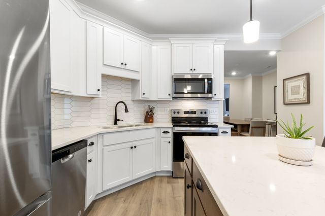 3113 Setting Sun Dr, Thompsons Station, TN 37179