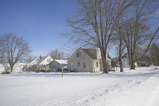 1841 OAK STREET, Wisconsin Rapids, WI 54494