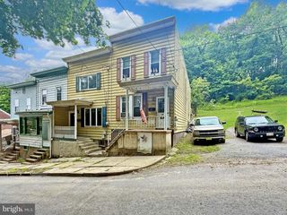 352 NORTH STREET, Pottsville, PA 17901