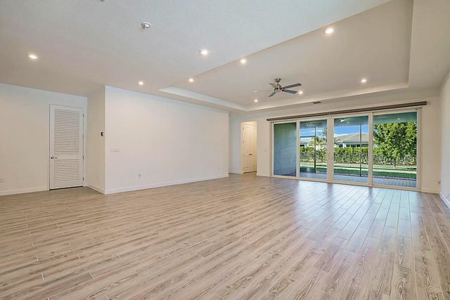 9833 SW Isabelline Drive, Port St. Lucie, Port St Lucie, FL 34987