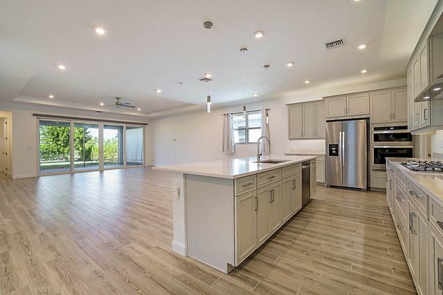 9833 SW Isabelline Drive, Port St. Lucie, Port St Lucie, FL 34987