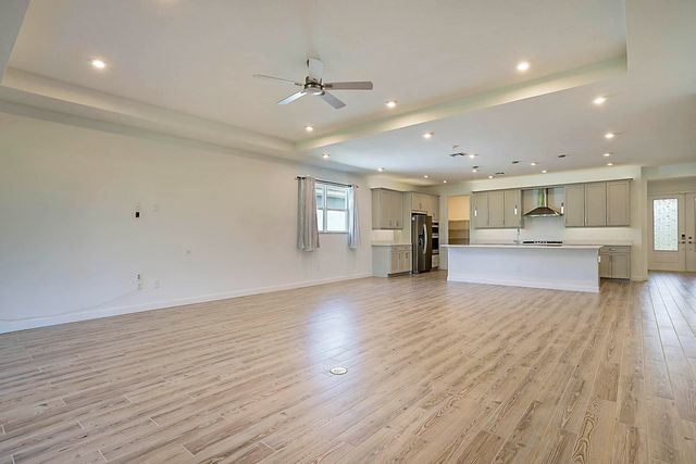 9833 SW Isabelline Drive, Port St. Lucie, Port St Lucie, FL 34987