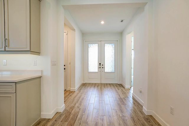 9833 SW Isabelline Drive, Port St. Lucie, Port St Lucie, FL 34987