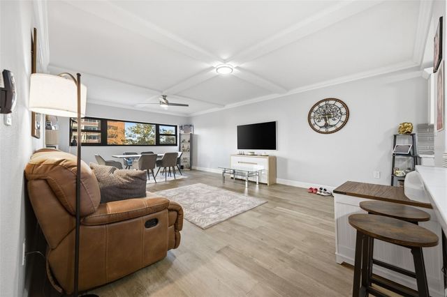 4141 BAYSHORE BOULEVARD 306, Tampa, FL 33611