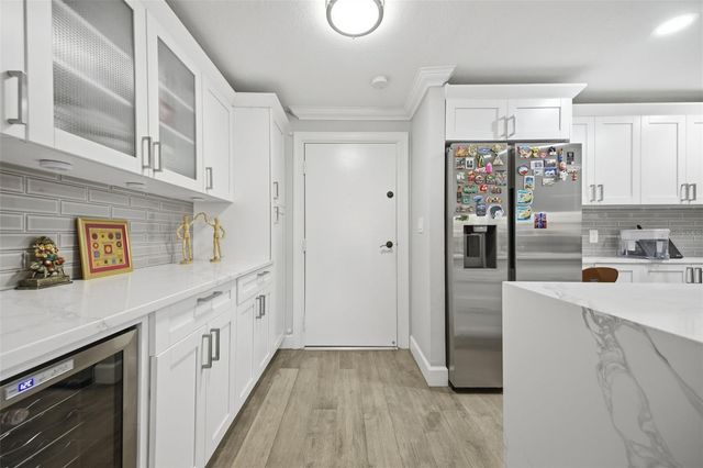 4141 BAYSHORE BOULEVARD 306, Tampa, FL 33611