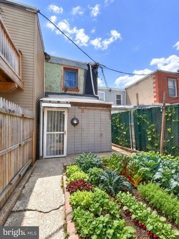 1813 E HAZZARD ST, Philadelphia, PA 19125