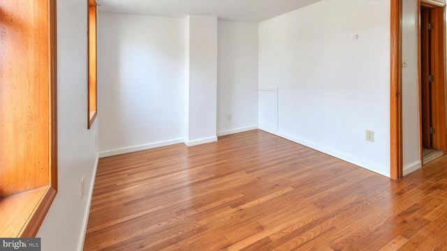 1813 E HAZZARD ST, Philadelphia, PA 19125