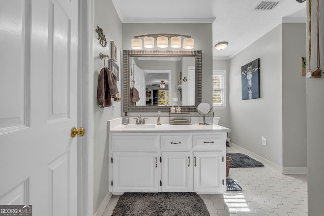 292 Wood Lake Drive, Athens, GA 30606