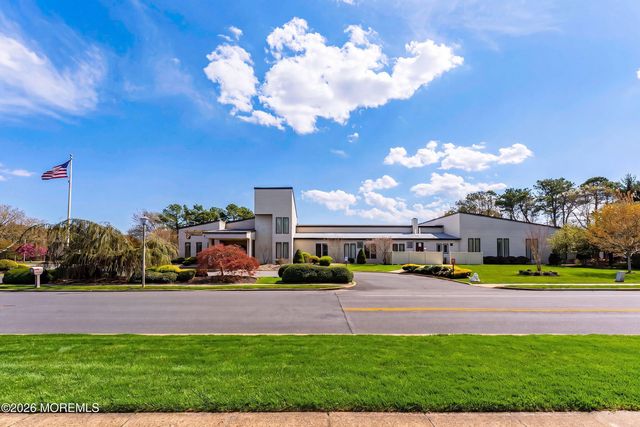 6 Floral Drive, Brick, NJ 08723