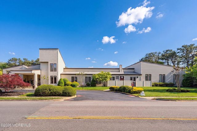 6 Floral Drive, Brick, NJ 08723