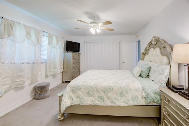 995 NW 74th Ave, Margate, FL 33063