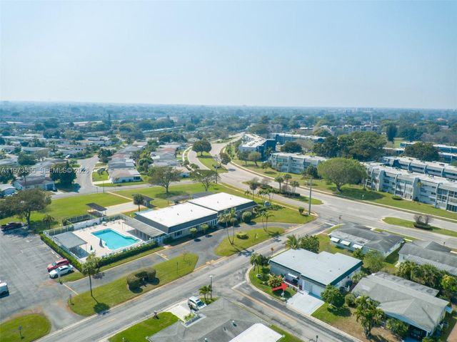 995 NW 74th Ave, Margate, FL 33063