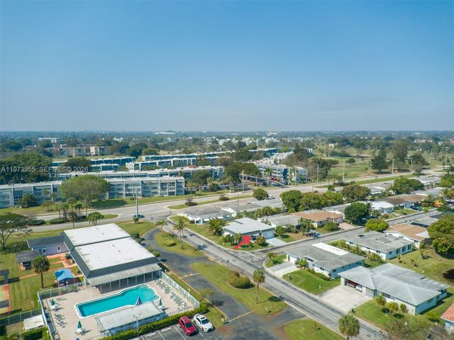 995 NW 74th Ave, Margate, FL 33063