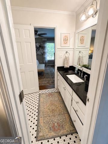 6 Oak Point, Newnan, GA 30263