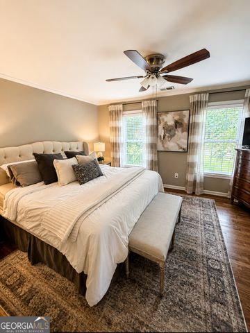 6 Oak Point, Newnan, GA 30263