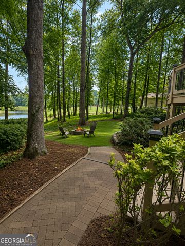6 Oak Point, Newnan, GA 30263