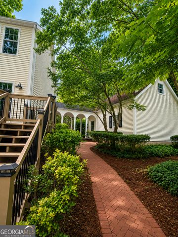 6 Oak Point, Newnan, GA 30263
