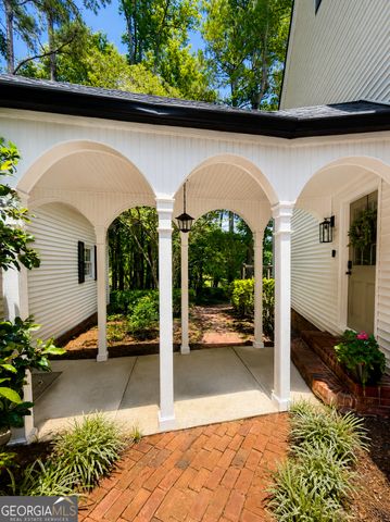 6 Oak Point, Newnan, GA 30263