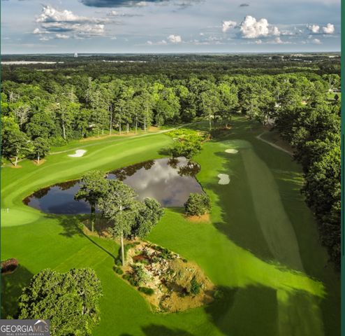 6 Oak Point, Newnan, GA 30263