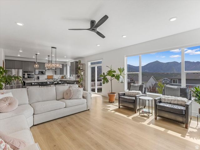 14713 S SILVER BLOSSOM WAY, Draper, UT 84020
