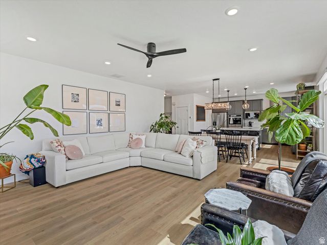 14713 S SILVER BLOSSOM WAY, Draper, UT 84020