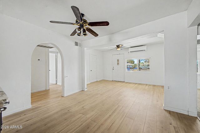 3130 W ALMERIA Road, Phoenix, AZ 85009